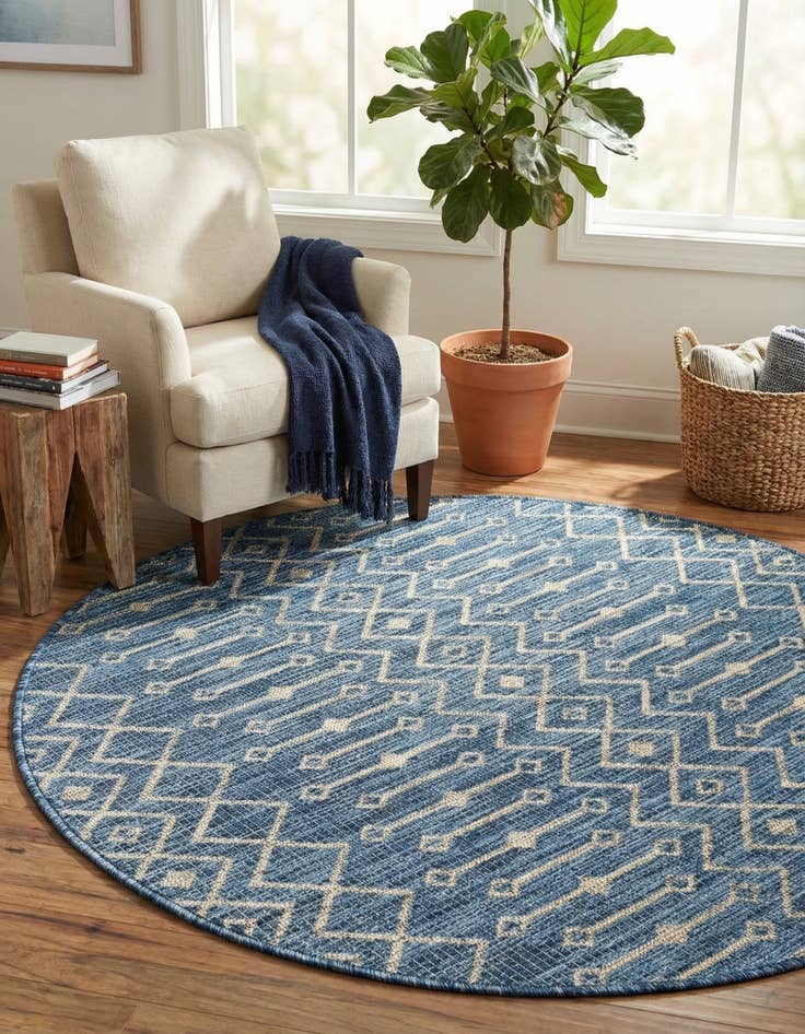 Detail image of 4' x 4'  Washable Trellis Indoor / Outdoor Round Rug