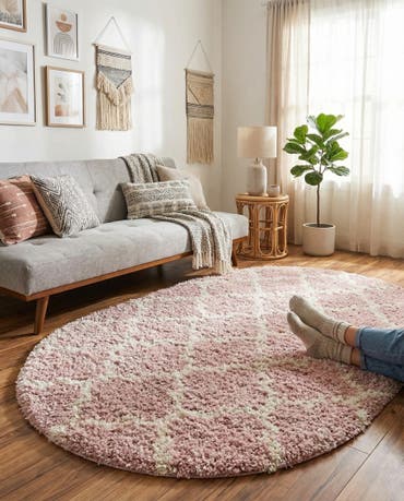  5' 3 x 8' Moroccan Trellis Shag Oval Rug