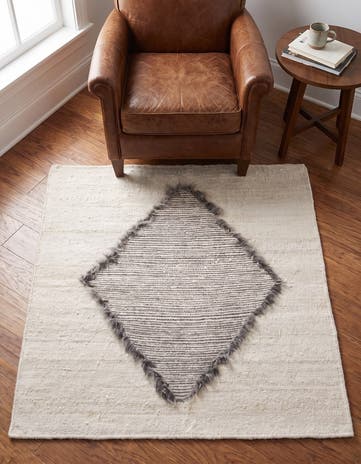 3' 11 x 3' 11 Hand Knotted Moroccan Wool Square Rug