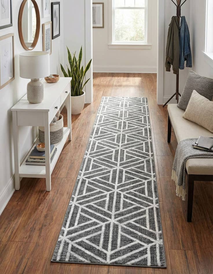 Detail image of 2' 7 x 13' Lattice Trellis Runner Rug