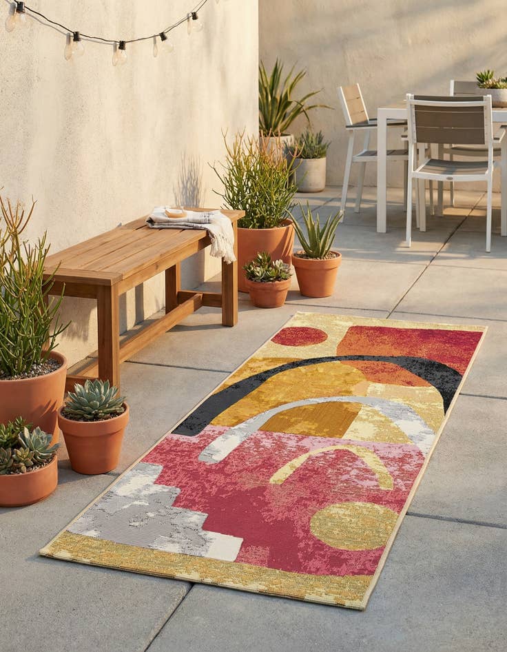 Detail image of 2' x 5'  Washable Modern Indoor / Outdoor Runner Rug