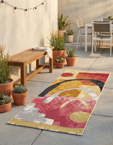 2' x 5' Easy-Clean Modern Indoor / Outdoor Runner Rug