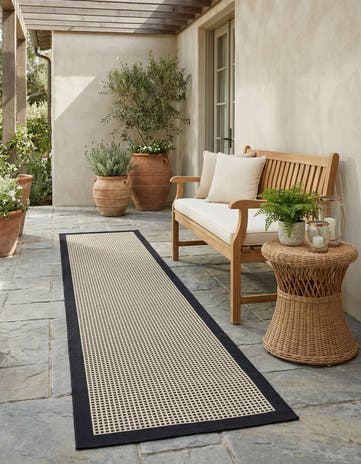 2' 7 x 12' Easy-Clean Border Indoor / Outdoor Runner Rug