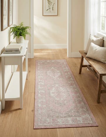 2' x 6' Easy-Clean Traditional Indoor / Outdoor Runner Rug