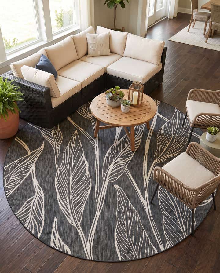 10' 8 x 10' 8 Easy-Clean Botanical Indoor / Outdoor Round Rug