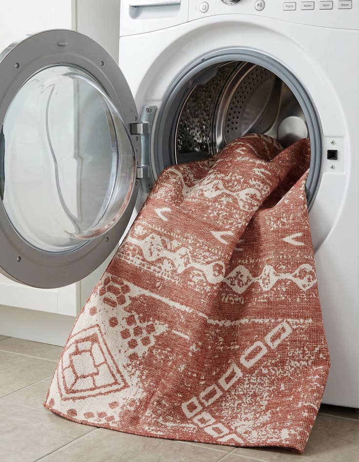 Detail image of  7' 10 x 10'  Washable Bohemian Indoor / Outdoor Rug