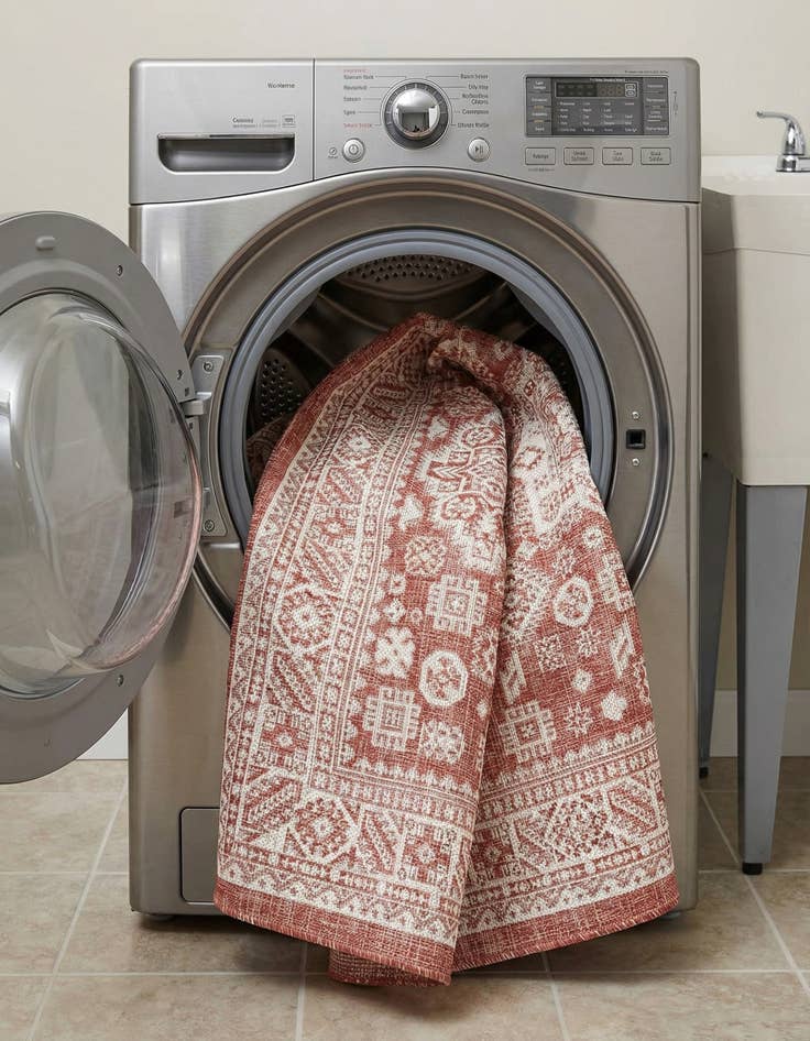 Detail image of 5' 3 x 5' 3  Washable Aztec Indoor / Outdoor Square Rug