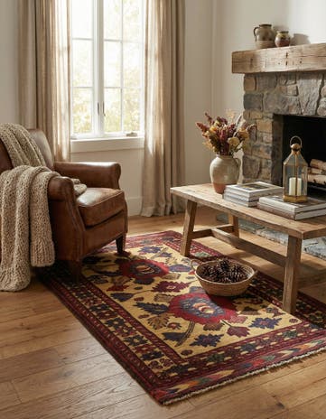 2' 10 x 4' 6 Hand Knotted Sumak Wool Rug