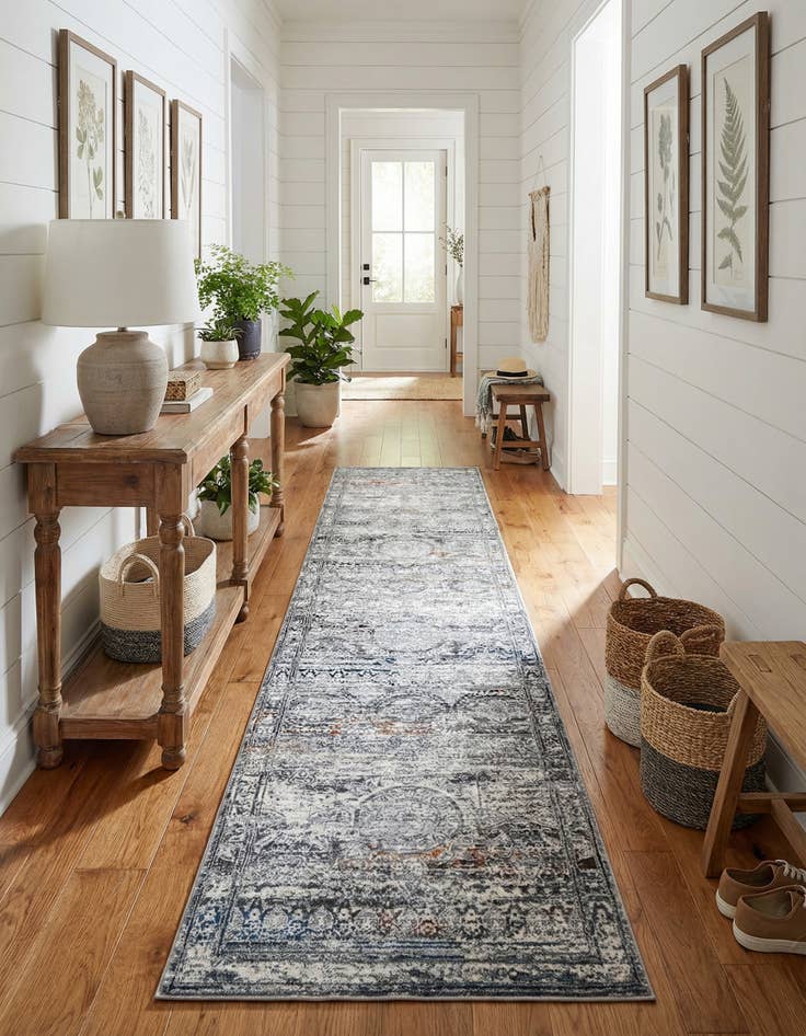 Detail image of 2' 7 x 12' Finsbury Runner Rug