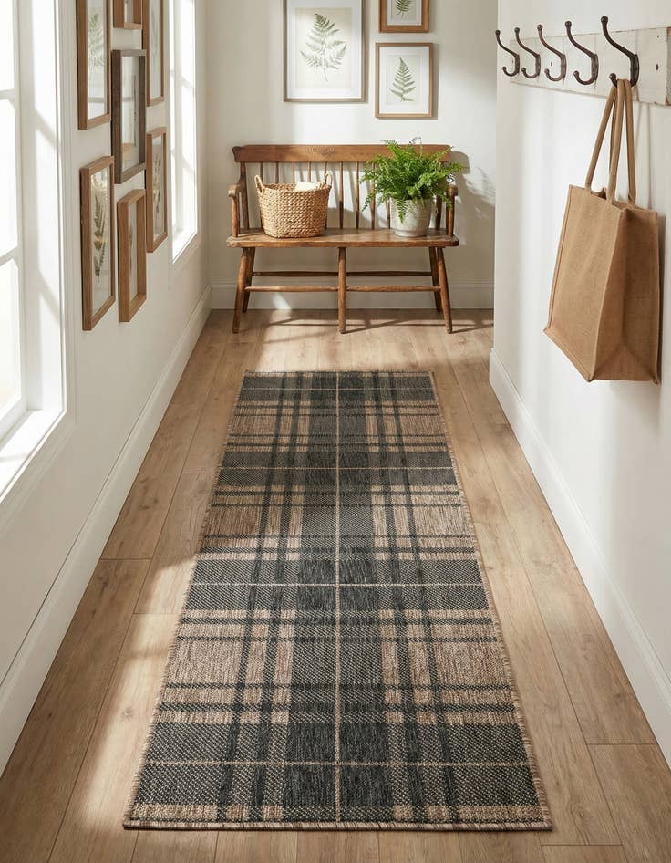 Detail image of 2' x 6'  Washable Checkered Indoor / Outdoor Runner Rug