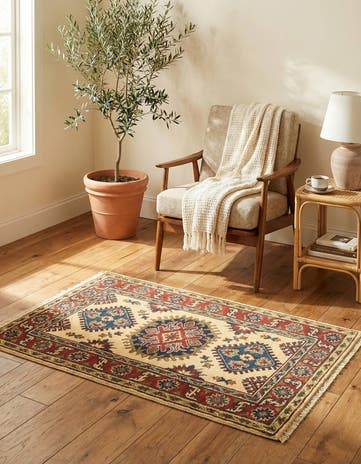2' 7 x 4' 1 Hand Knotted Kazak Rug
