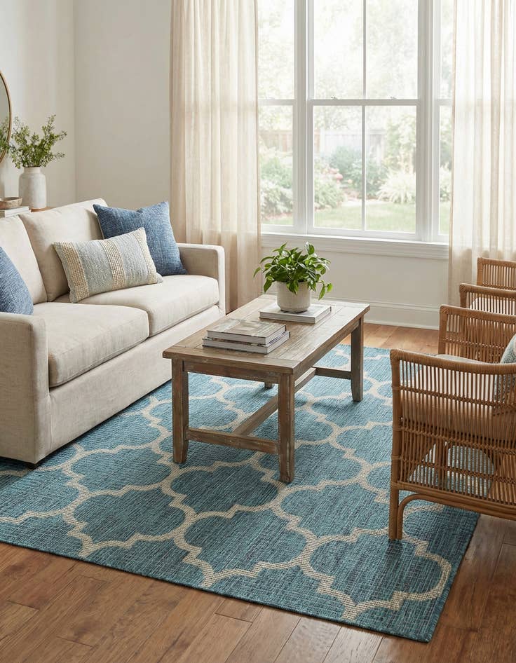 Detail image of 4' x 6' Easy-Clean Trellis Indoor / Outdoor Rug