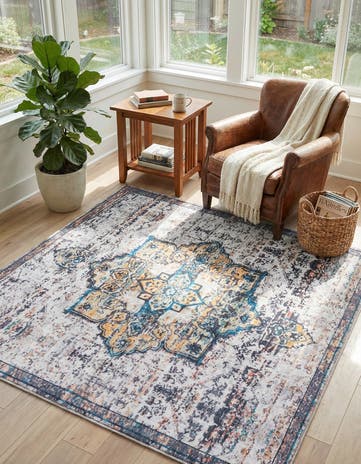Sea Salt White Washable Francesca Square Rug