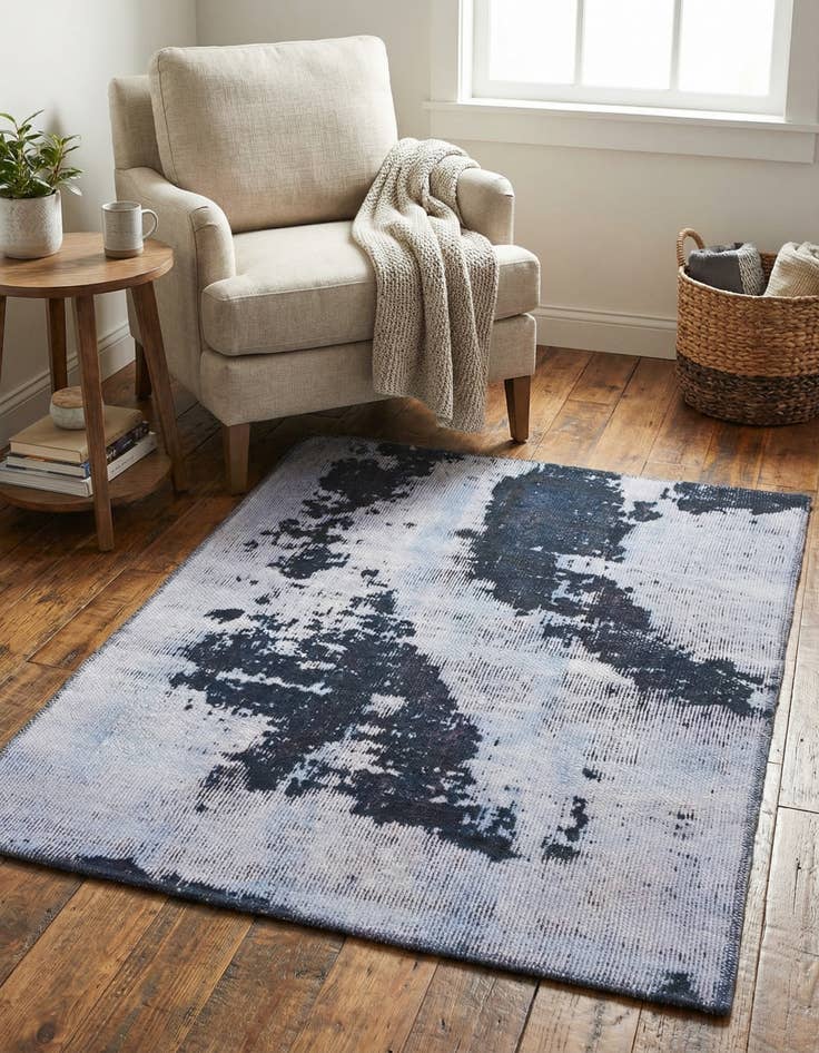 Detail image of 3' 2 x 4'  Hand Knotted Ultra Vintage Persian Wool Square Rug