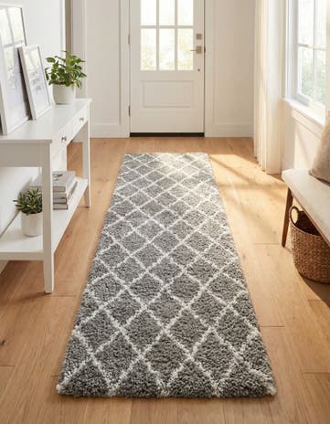 2' 7 x 10' Moroccan Shag Runner Rug