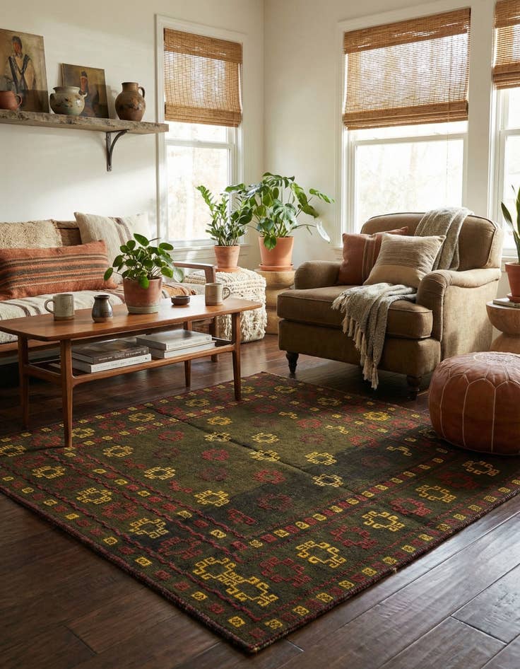 Detail image of 4' x 4' 3  Hand Knotted Sumak Wool Square Rug