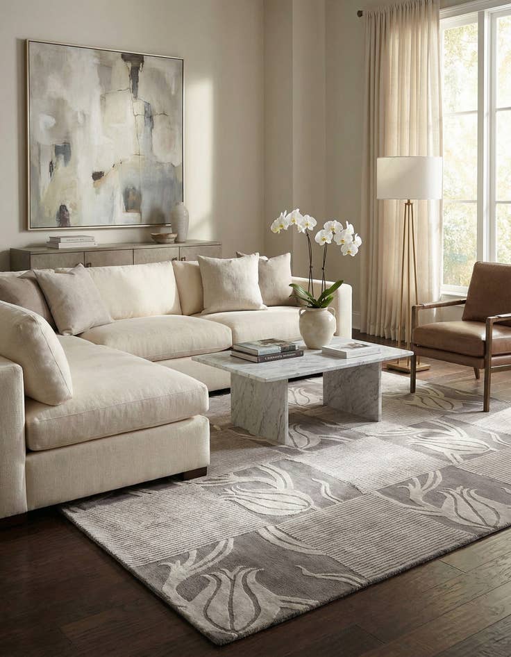 Detail image of 6' 9 x 10' 1  Hand Knotted Darya Wool Rug