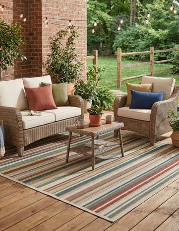 7' 10 x 7' 10 Easy-Clean Baja Indoor / Outdoor Square Rug