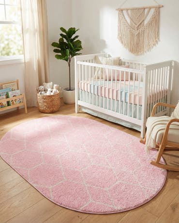  4' x 6' Lattice Frieze Oval Rug