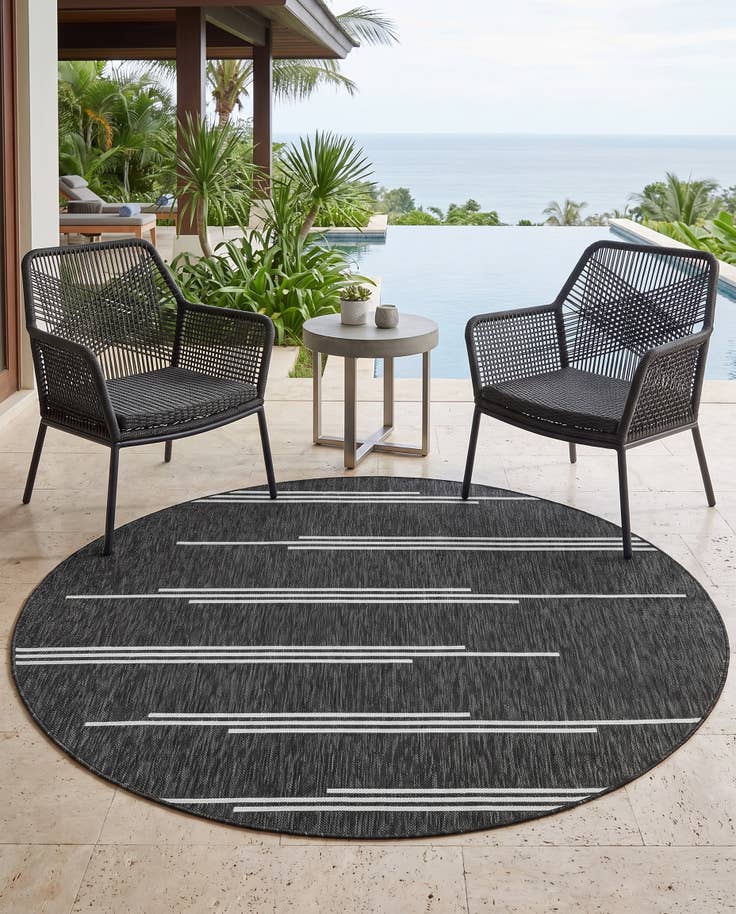 Detail image of 6' x 6' Easy-Clean Modern Indoor / Outdoor Round Rug