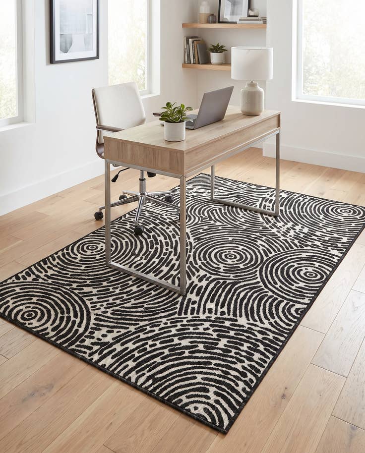 Detail image of 4' x 6' Easy-Clean Modern Indoor / Outdoor Rug