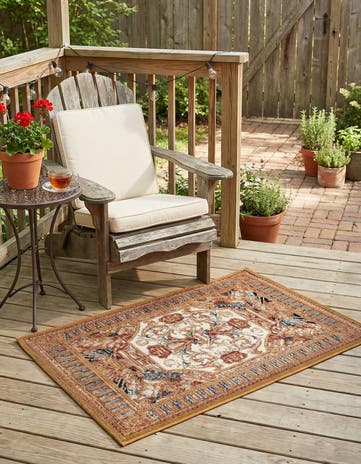 2' x 3' Easy-Clean Traditional Indoor / Outdoor Rug