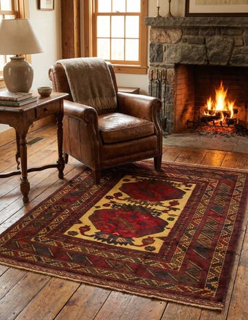 4' 4 x 5' 9 Hand Knotted Sumak Wool Rug