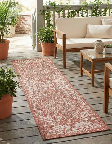 2' x 8' Easy-Clean Jill Zarin Dubai Indoor / Outdoor Runner Rug