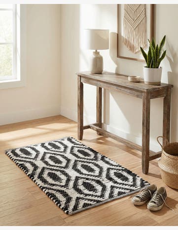 Black and White Hand Woven Chindi Jute Rug