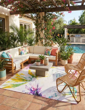 Ivory Easy-Clean Jill Zarin Caribbean Indoor / Outdoor Square Rug