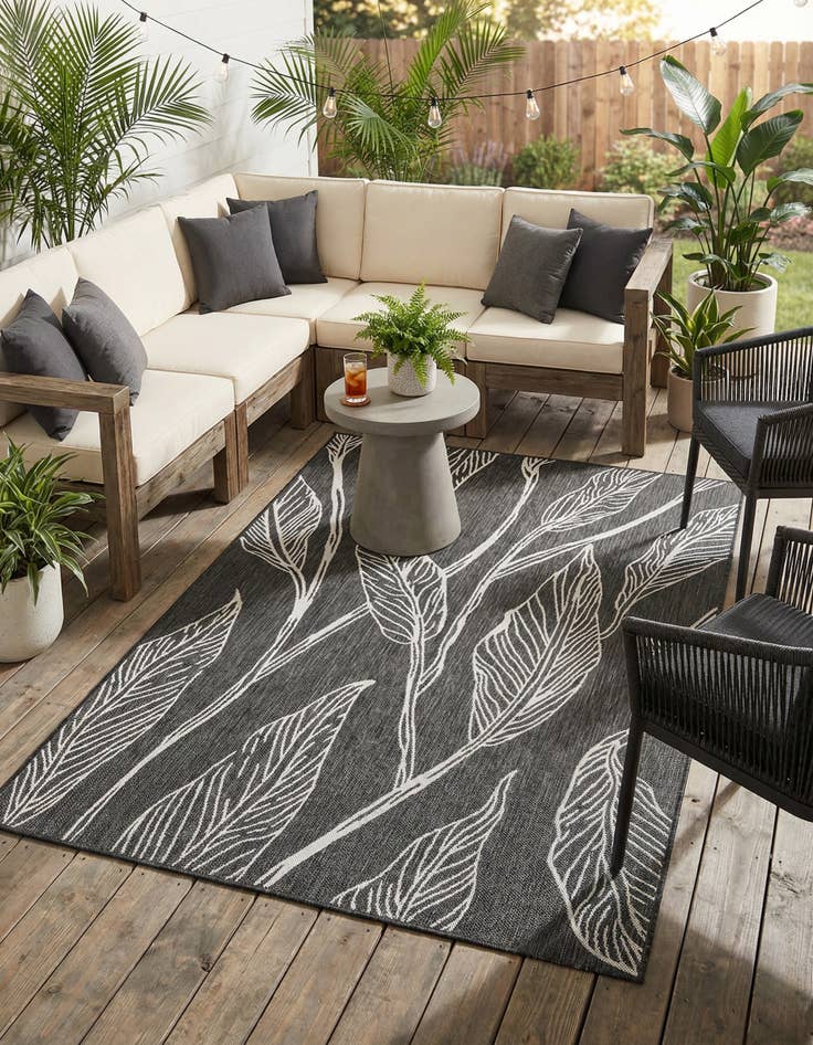 Detail image of 5' 3 x 8'  Washable Botanical Indoor / Outdoor Rug