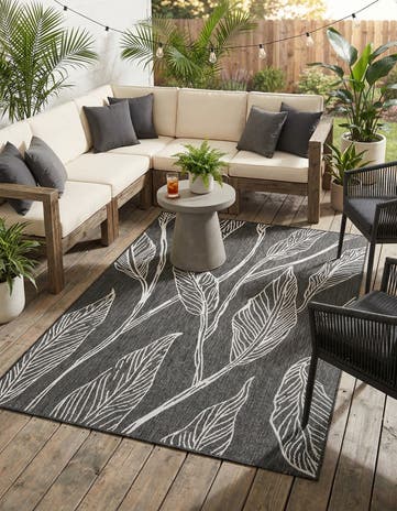 5' 3 x 8' Easy-Clean Botanical Indoor / Outdoor Rug