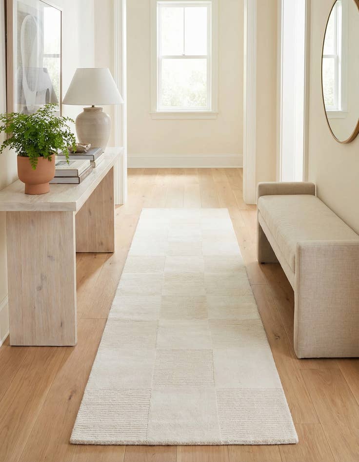 Detail image of 2' 8 x 9' 9  Hand Knotted Darya Wool Runner Rug