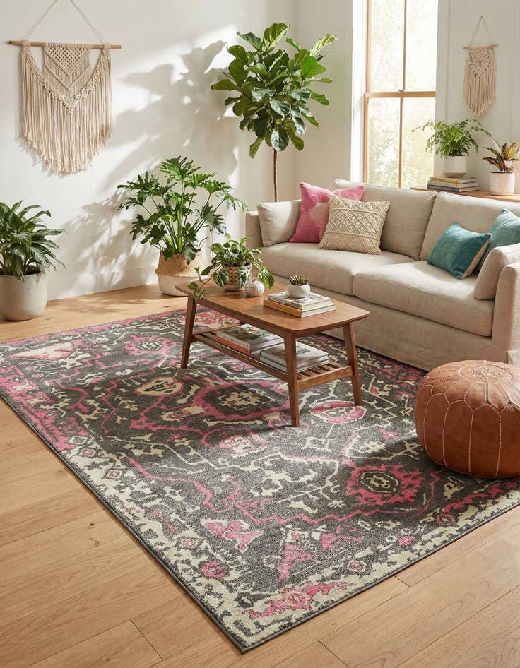 Detail image of 5' x 7' 6 Aria Rug