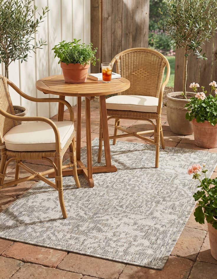 Detail image of 2' x 3'  Washable Jill Zarin Dubai Indoor / Outdoor Rug