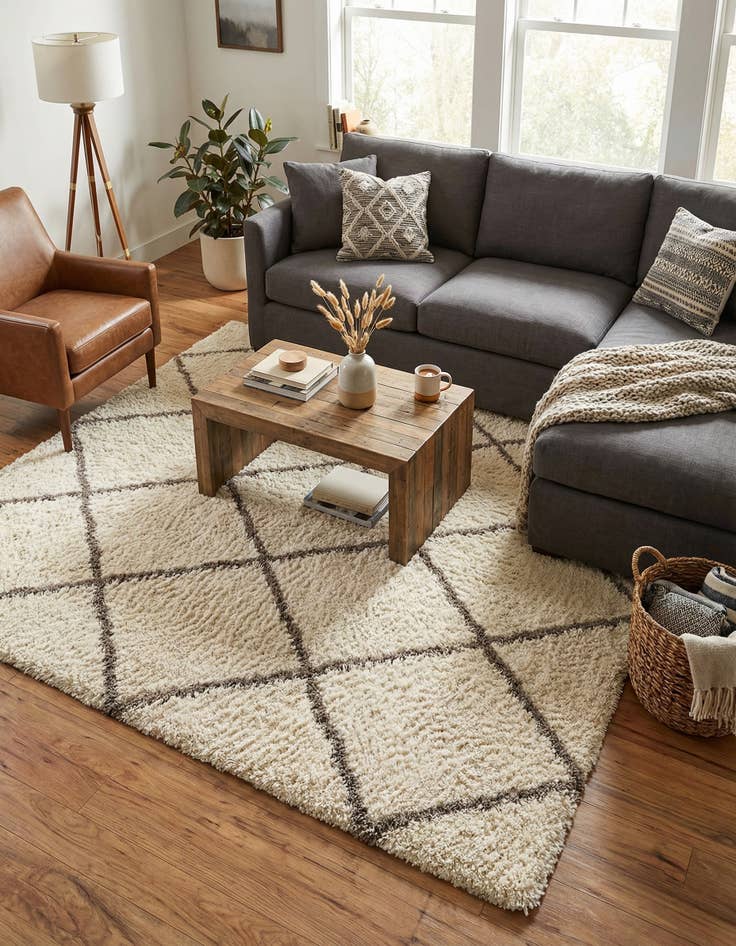 Detail image of 8' x 8' Infinity Shag Square Rug