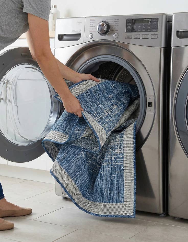 Detail image of 5' 3 x 8'  Washable Modern Indoor / Outdoor Rug