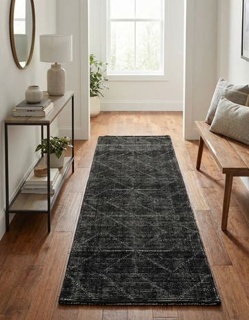 2' x 8' WoolCraft Geometric Runner Rug