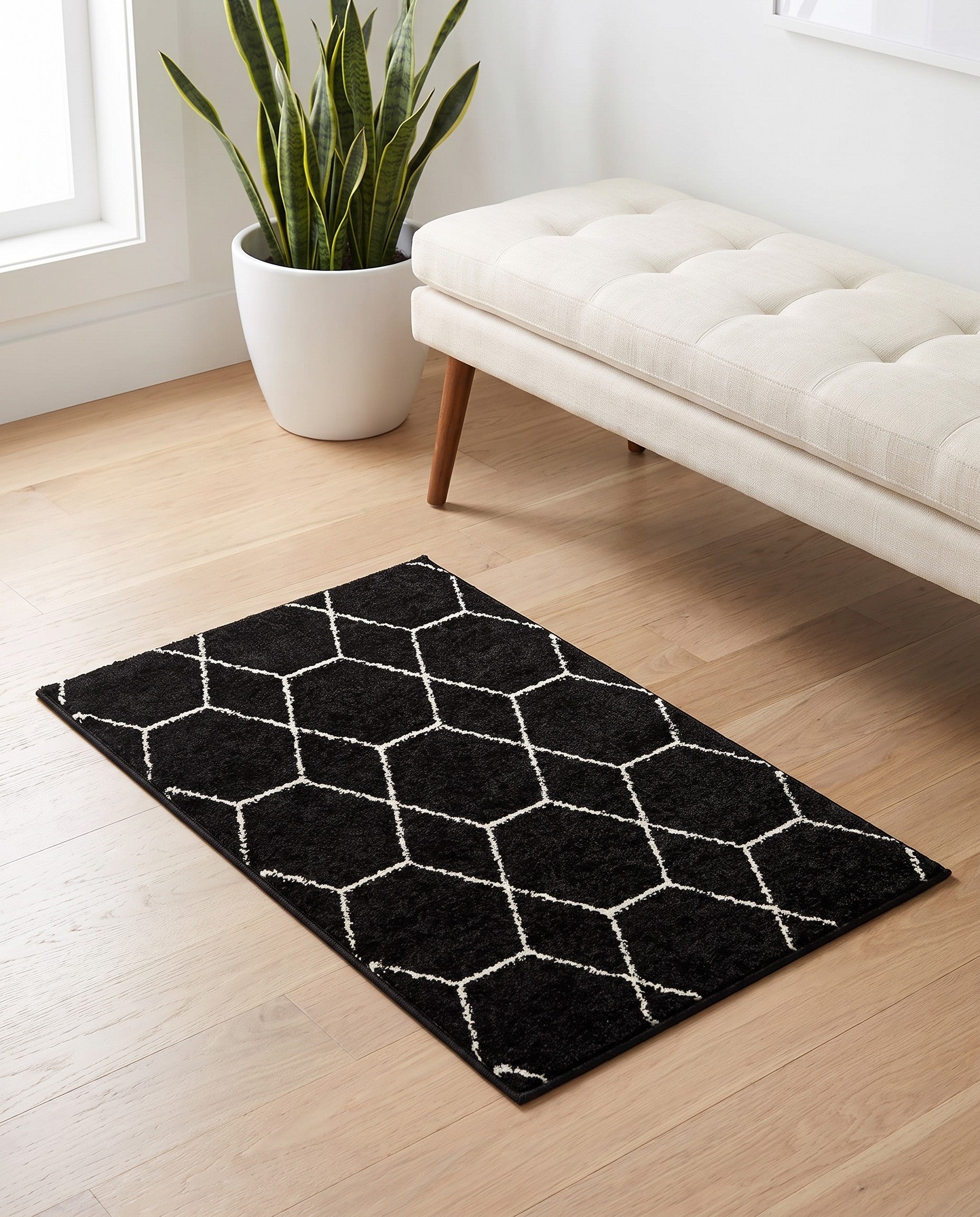 2' x 3' Trellis Frieze Rug