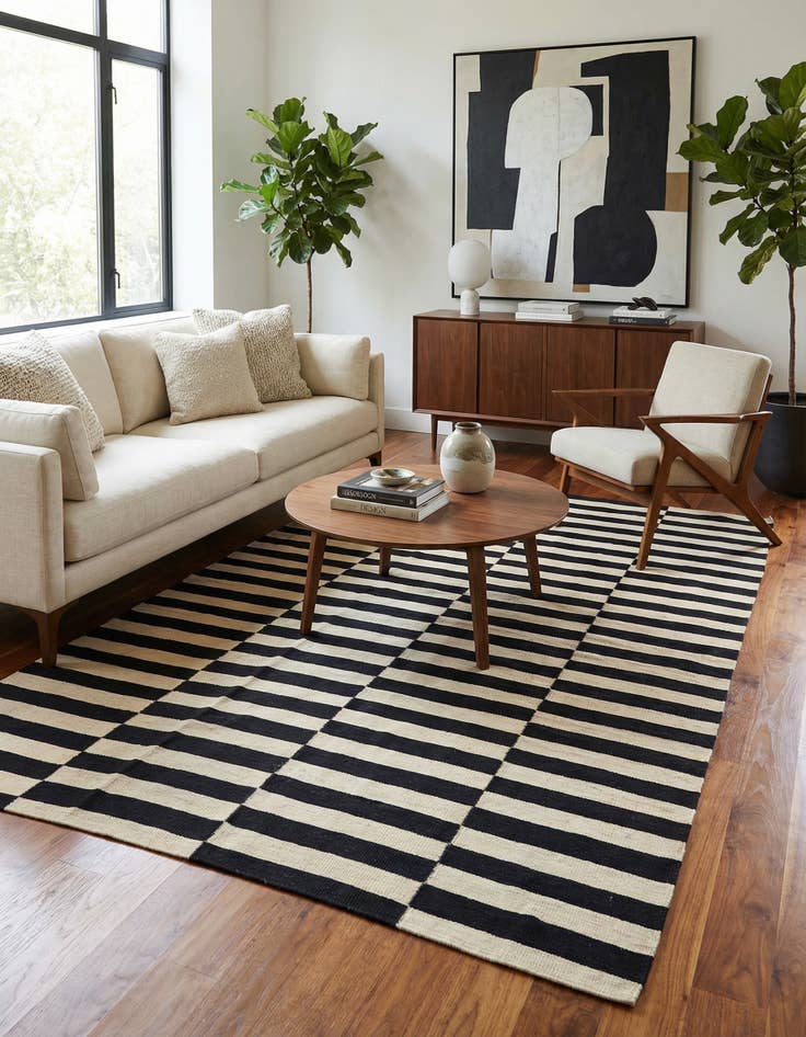 Detail image of 5' 8 x 7' 10  Hand Woven Kilim Modern Wool Rug