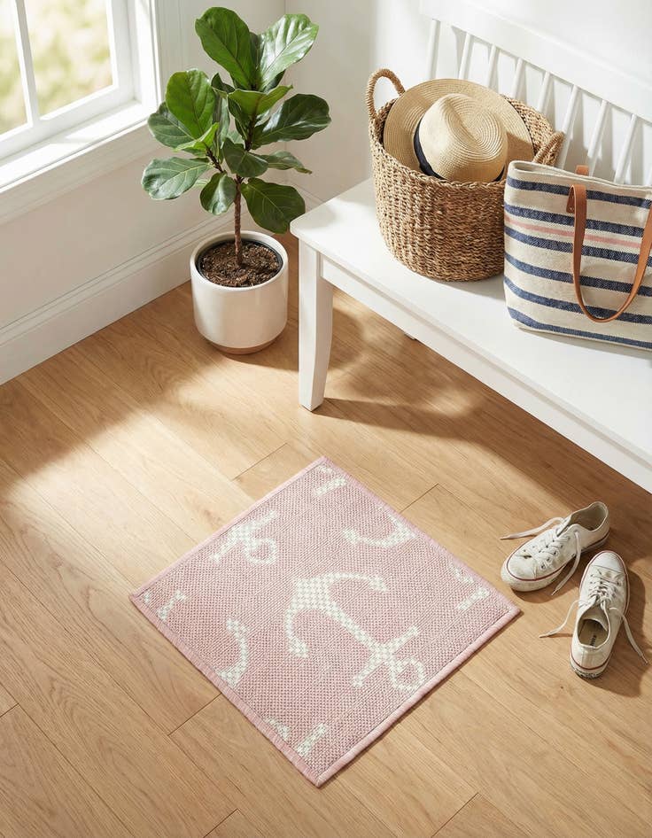 Detail image of 1' 4 x 1' 4  Washable Coastal Indoor / Outdoor Sample Rug