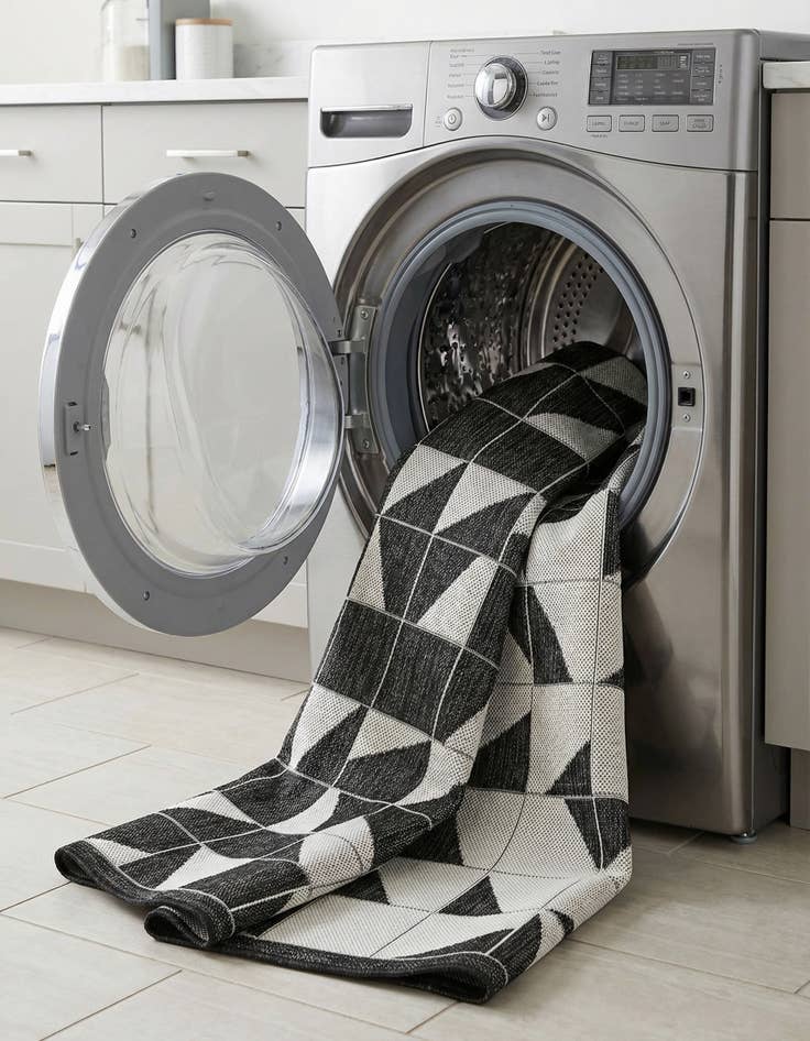 Detail image of 5' 3 x 8'  Washable Modern Indoor / Outdoor Rug