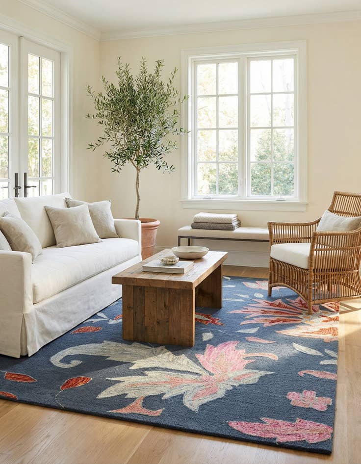 Detail image of 5' 1 x 8' Agra Wool Rug