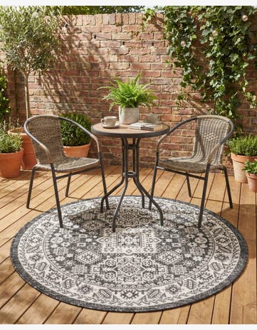 4' x 4' Easy-Clean Aztec Indoor / Outdoor Round Rug