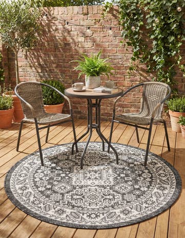 4' x 4' Easy-Clean Aztec Indoor / Outdoor Round Rug