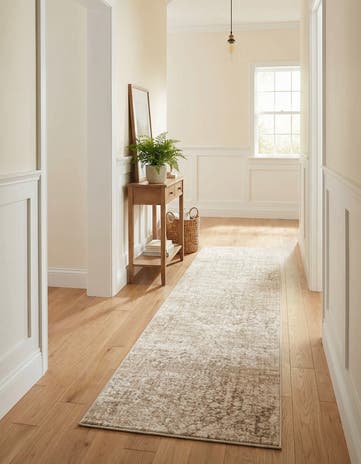 2' x 8' Eliza Runner Rug
