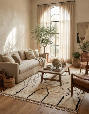 7' 2 x 9' 6 Hand Knotted Moroccan Wool Rug