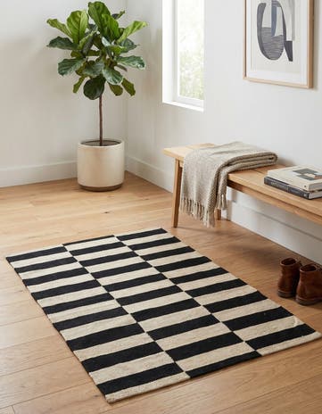 2' 7 x 3' 9 Hand Woven Kilim Modern Wool Rug