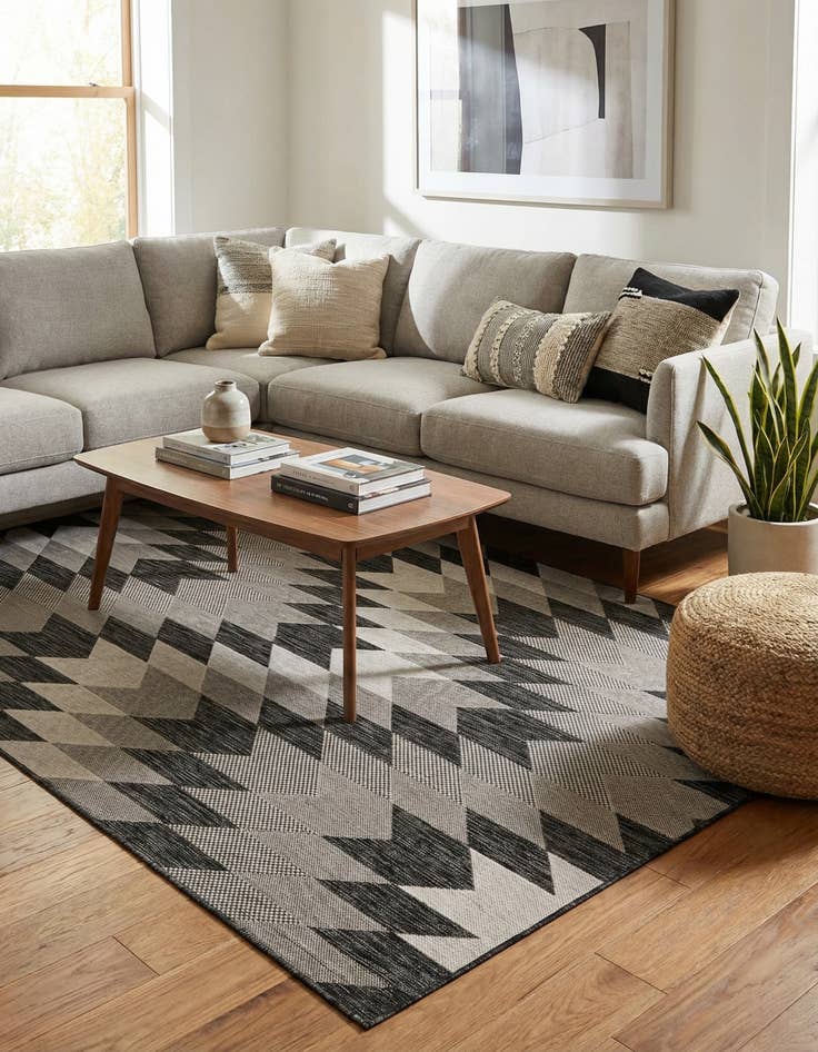 Detail image of 6' x 9'  Washable Modern Indoor / Outdoor Rug