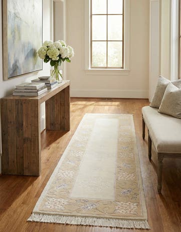 2' 9 x 9' 9 Hand Knotted Darya Wool Runner Rug